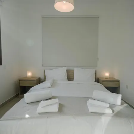 Eros Retreats Beachfront * Ayia Napa