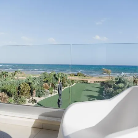 Villa Eros Retreats Beachfront *